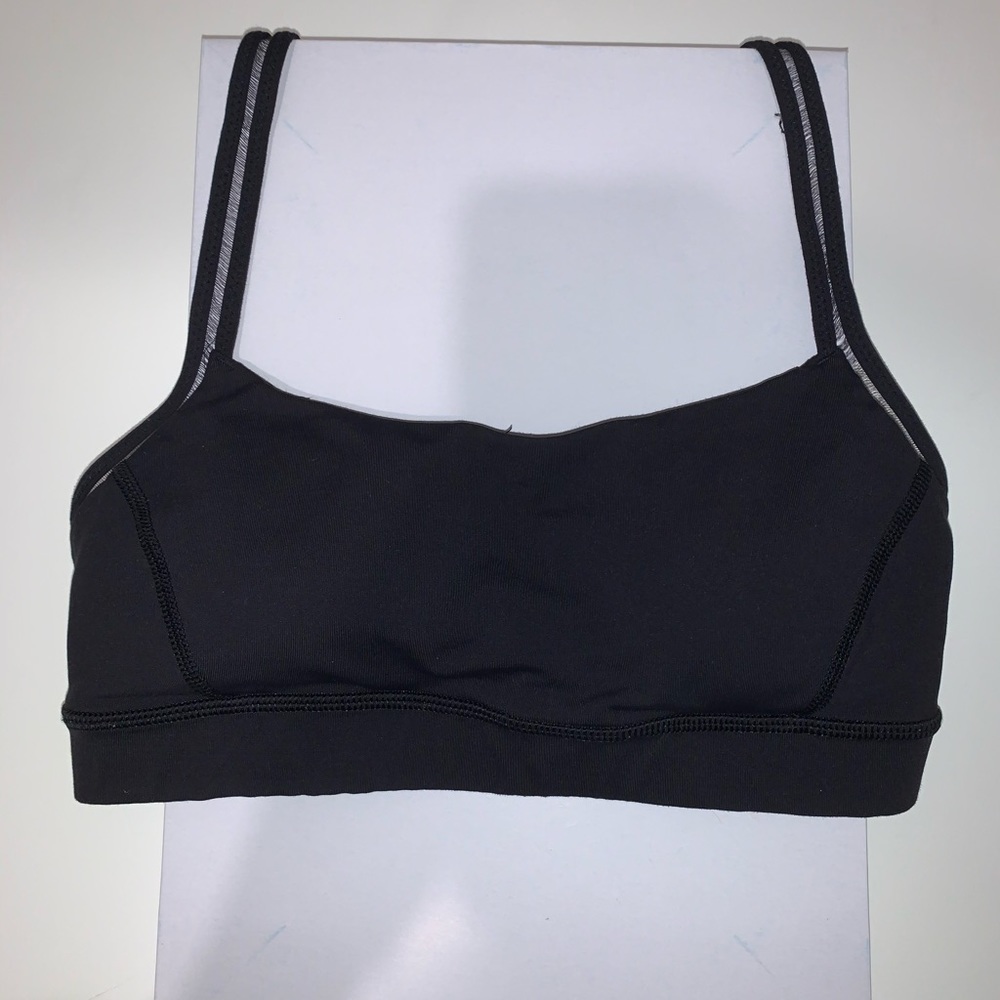 Lululemon sports bra size 4 : black